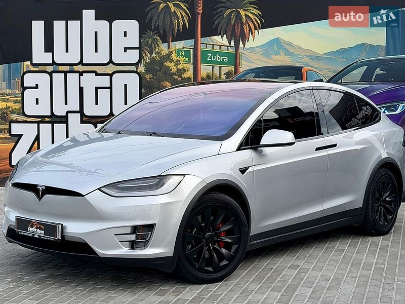 Внедорожник / Кроссовер Tesla Model X 2018 в Львове