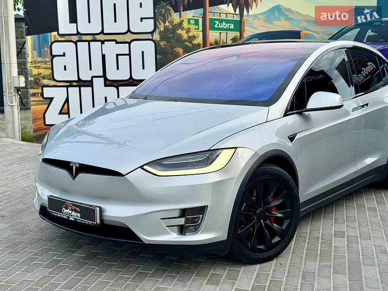 Внедорожник / Кроссовер Tesla Model X 2018 в Львове