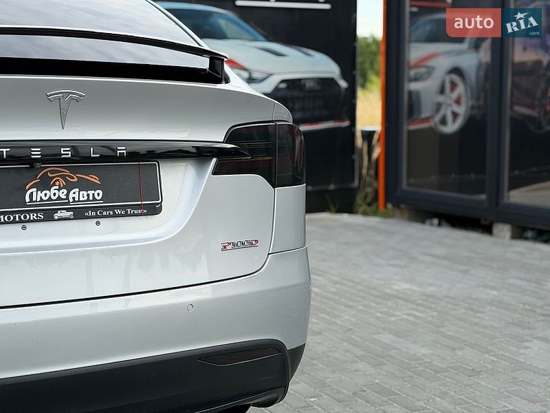 Внедорожник / Кроссовер Tesla Model X 2018 в Львове
