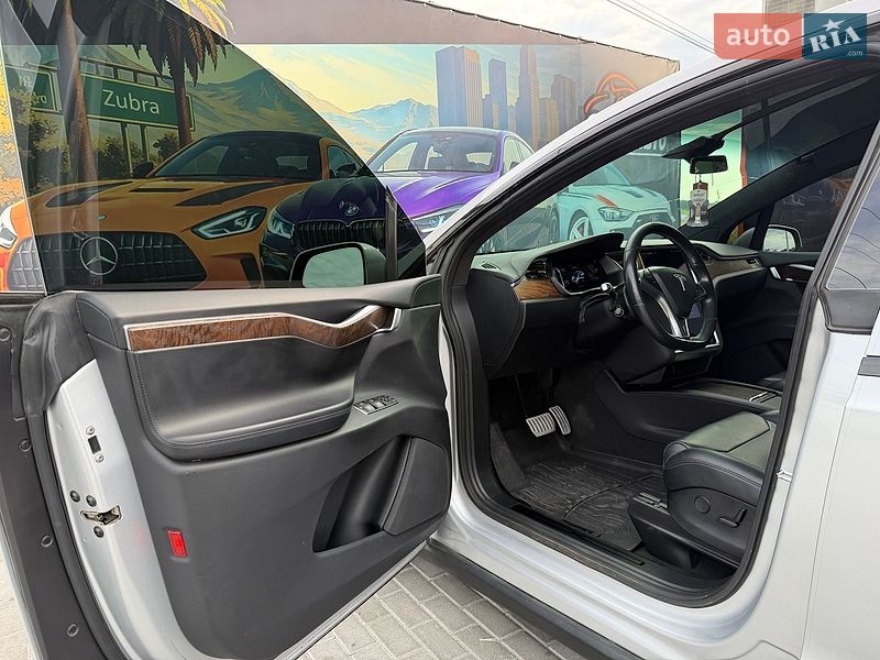 Внедорожник / Кроссовер Tesla Model X 2018 в Львове