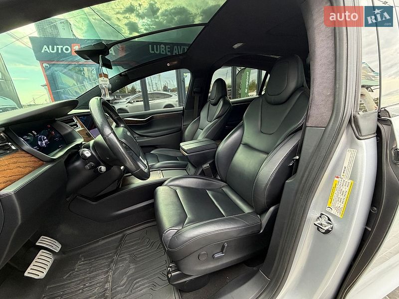 Внедорожник / Кроссовер Tesla Model X 2018 в Львове