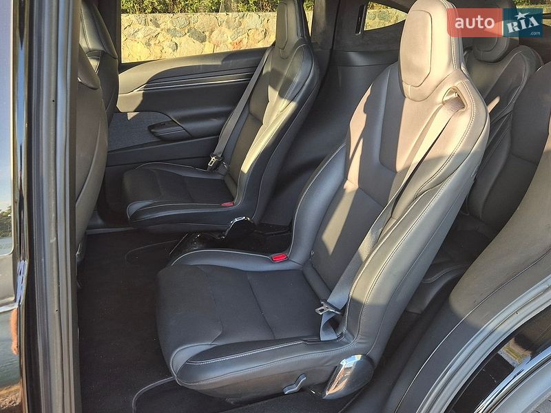 Позашляховик / Кросовер Tesla Model X 2023 в Кропивницькому фото 5 Позашляховик / Кросовер Tesla Model X 2023 в Кропивницькому