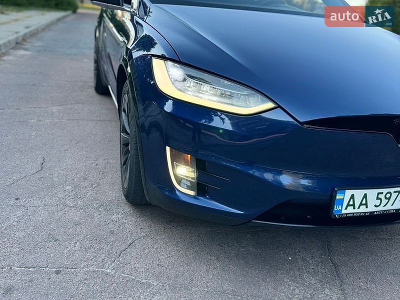 Внедорожник / Кроссовер Tesla Model X 2016 в Житомире