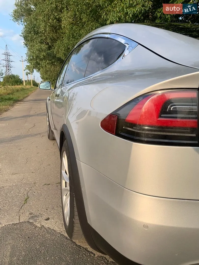2018 Tesla Model X - мініатюра 18