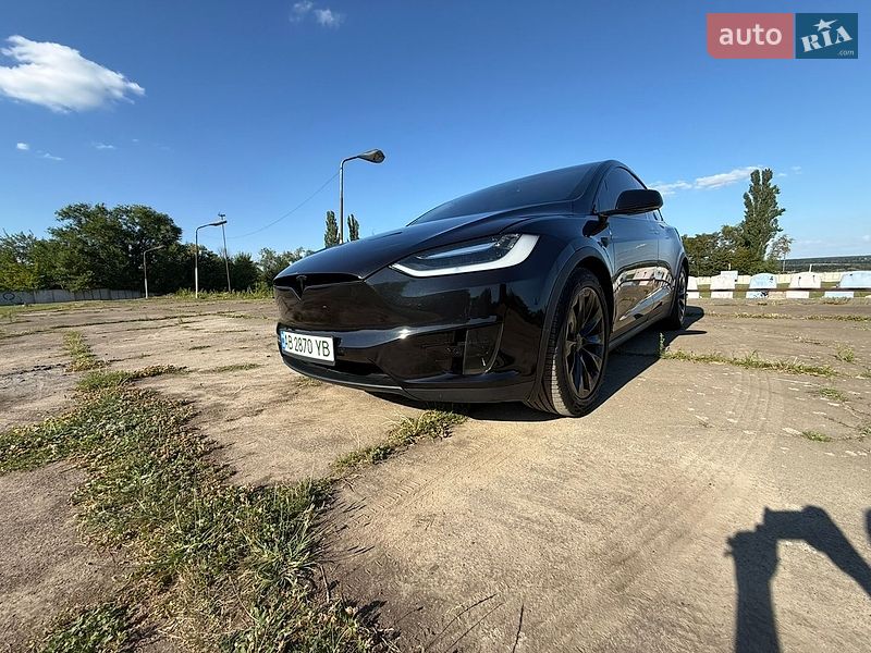 Внедорожник / Кроссовер Tesla Model X 2017 в Ладыжине