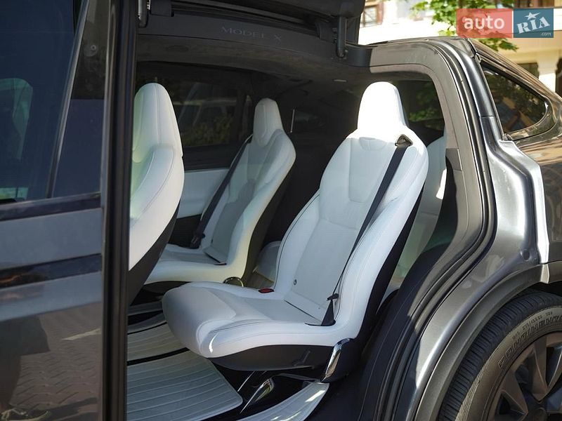 Позашляховик / Кросовер Tesla Model X 2022 в Києві