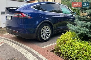 Внедорожник / Кроссовер Tesla Model X 2019 в Львове