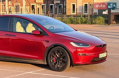 Внедорожник / Кроссовер Tesla Model X 2024 в Киеве