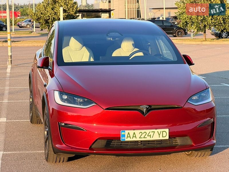 Внедорожник / Кроссовер Tesla Model X 2024 в Киеве