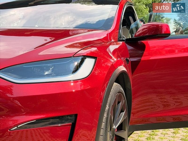 Внедорожник / Кроссовер Tesla Model X 2024 в Киеве