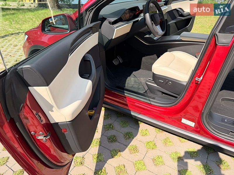 Позашляховик / Кросовер Tesla Model X 2024 в Києві