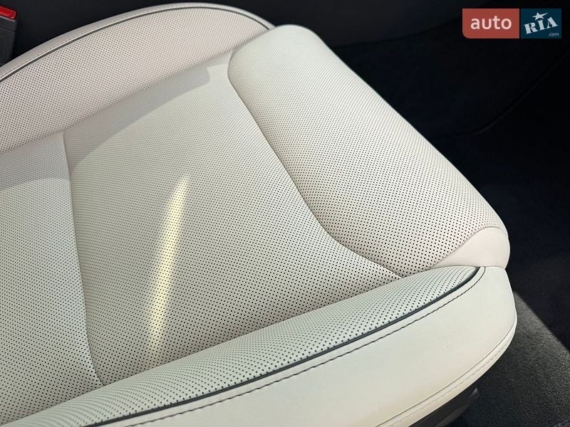 Внедорожник / Кроссовер Tesla Model X 2024 в Киеве