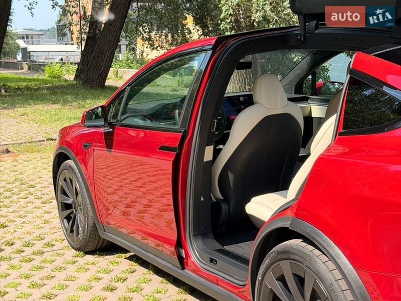 Позашляховик / Кросовер Tesla Model X 2024 в Києві