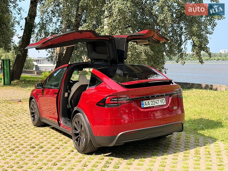Внедорожник / Кроссовер Tesla Model X 2024 в Киеве