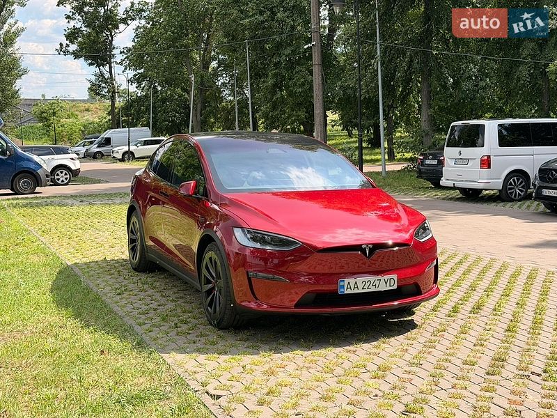 Внедорожник / Кроссовер Tesla Model X 2024 в Киеве