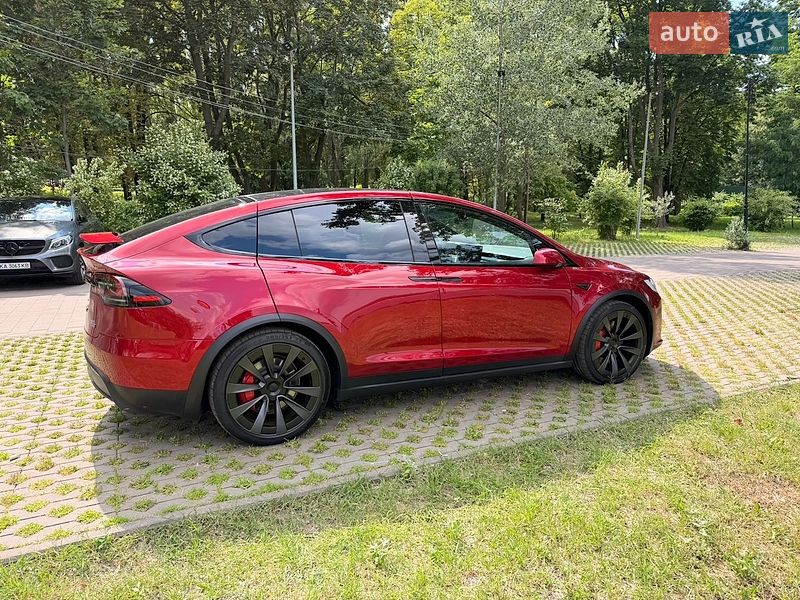 Внедорожник / Кроссовер Tesla Model X 2024 в Киеве