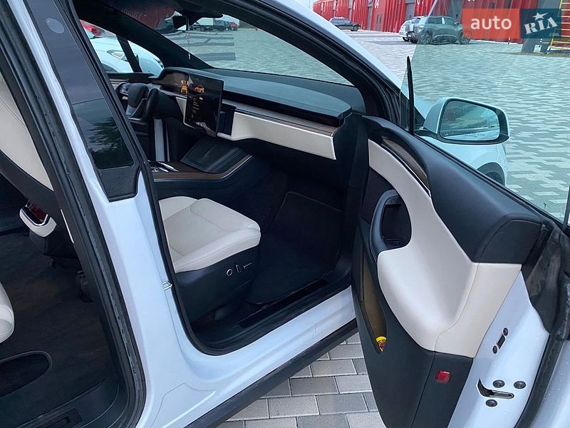 Позашляховик / Кросовер Tesla Model X 2022 в Львові