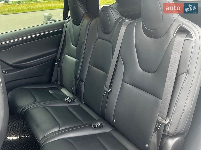 Внедорожник / Кроссовер Tesla Model X 2018 в Львове