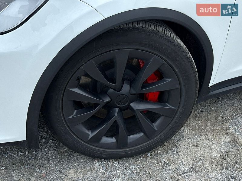 Позашляховик / Кросовер Tesla Model X 2023 в Львові