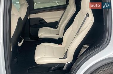 Внедорожник / Кроссовер Tesla Model X 2021 в Киеве
