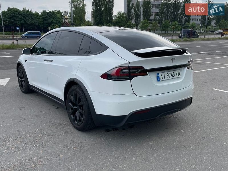 Внедорожник / Кроссовер Tesla Model X 2021 в Киеве