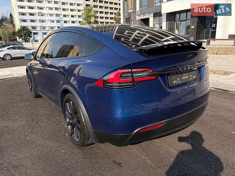 Внедорожник / Кроссовер Tesla Model X 2019 в Киеве