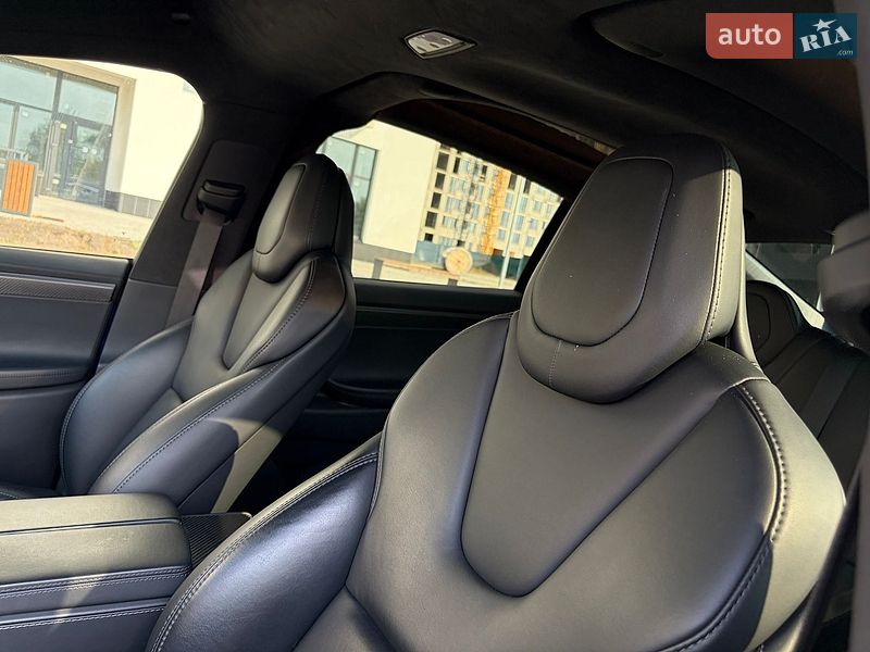 Внедорожник / Кроссовер Tesla Model X 2019 в Киеве
