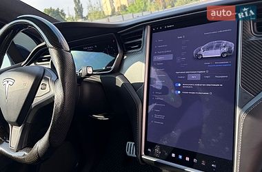 Внедорожник / Кроссовер Tesla Model X 2019 в Киеве