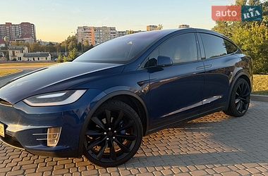 Внедорожник / Кроссовер Tesla Model X 2016 в Львове