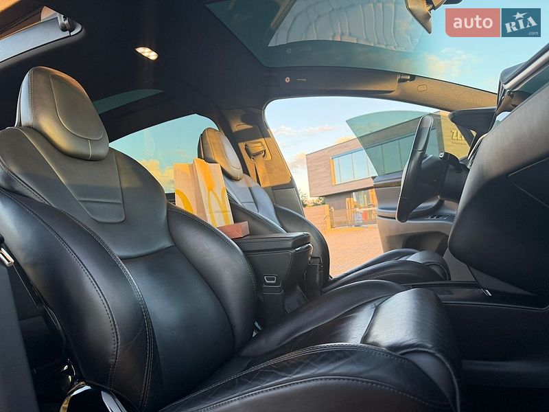 Внедорожник / Кроссовер Tesla Model X 2016 в Львове