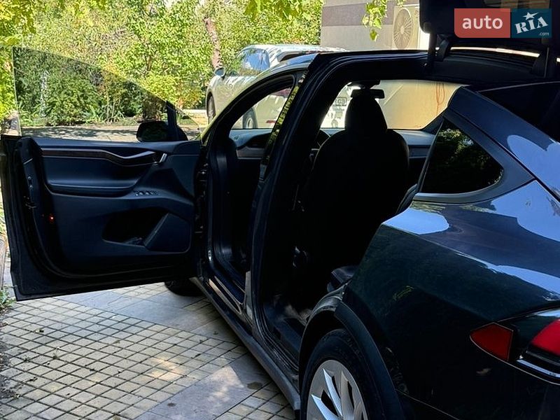 Внедорожник / Кроссовер Tesla Model X 2020 в Киеве