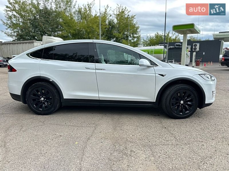 Внедорожник / Кроссовер Tesla Model X 2017 в Львове
