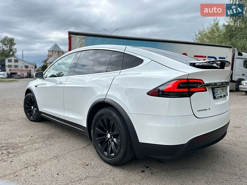 Внедорожник / Кроссовер Tesla Model X 2017 в Львове