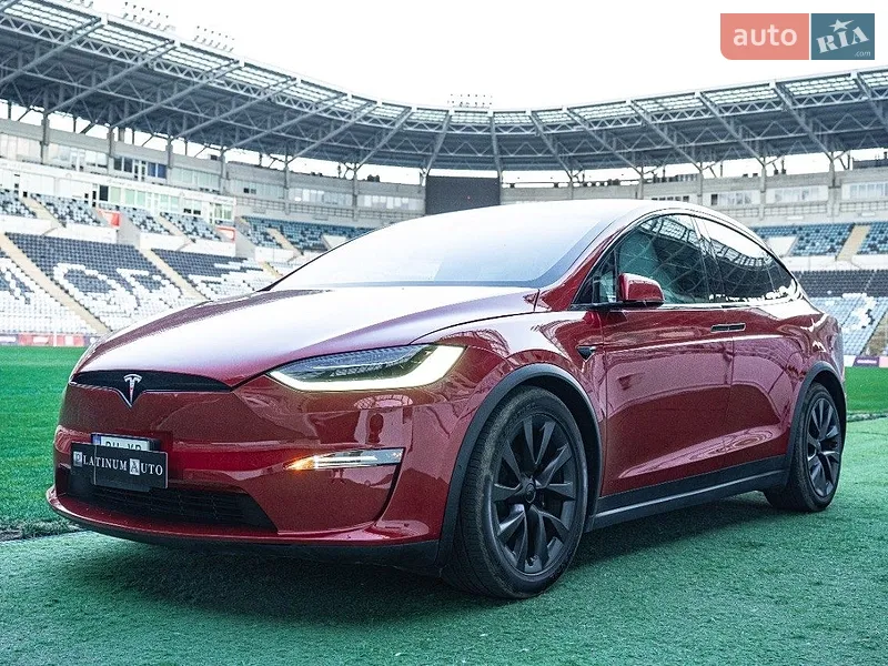 Tesla Model X 2022