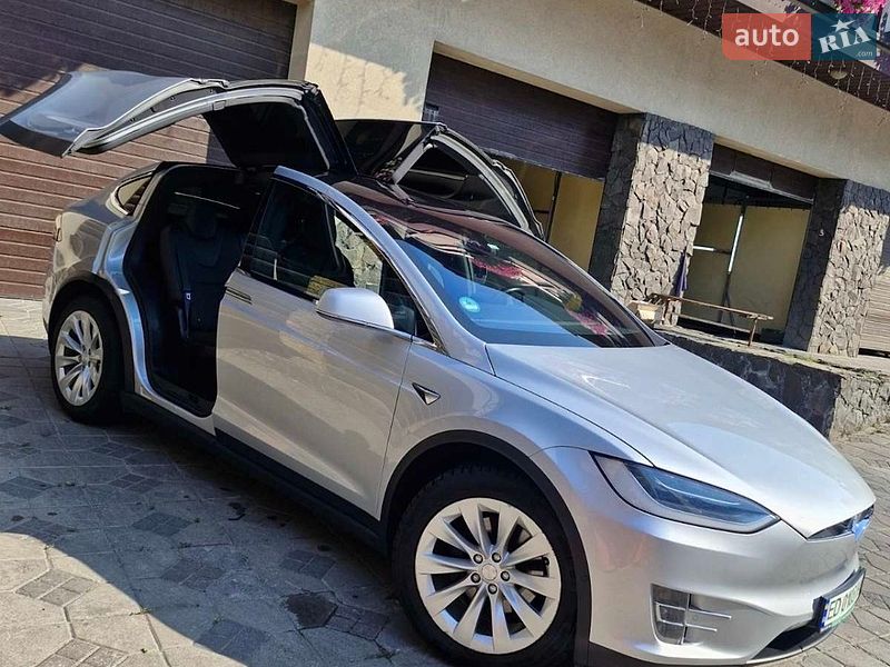 Внедорожник / Кроссовер Tesla Model X 2018 в Виннице
