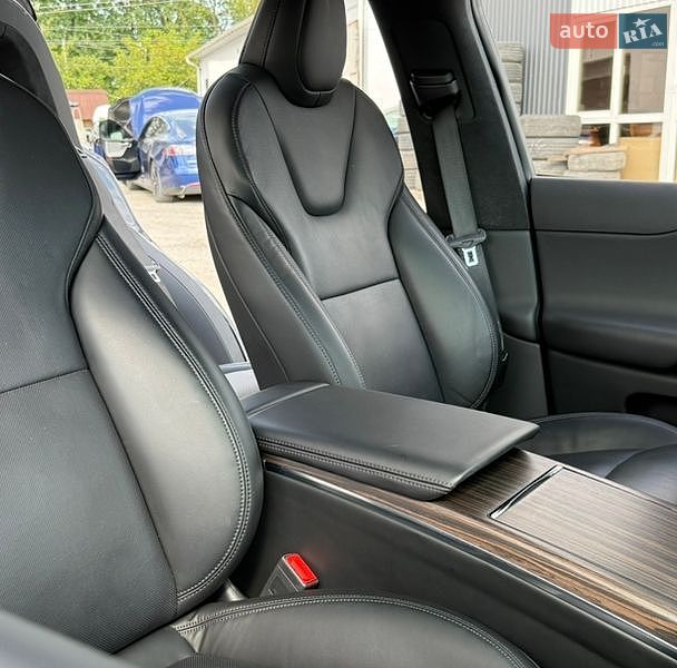 Внедорожник / Кроссовер Tesla Model X 2023 в Виннице