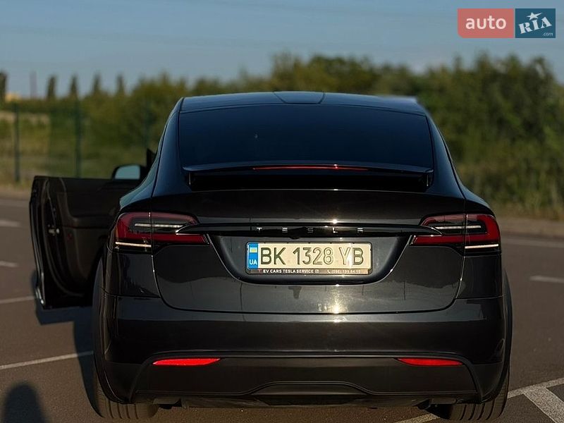 Внедорожник / Кроссовер Tesla Model X 2024 в Ровно