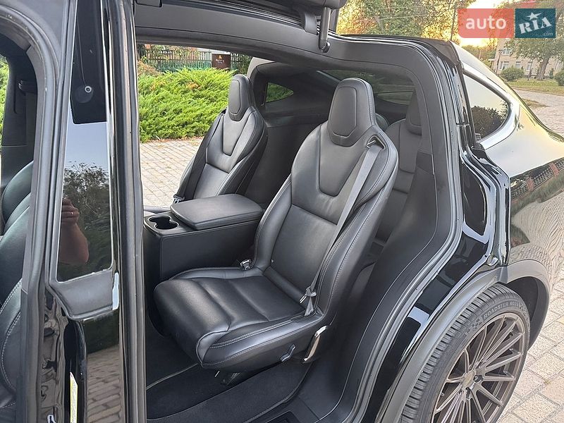 Внедорожник / Кроссовер Tesla Model X 2018 в Белой Церкви