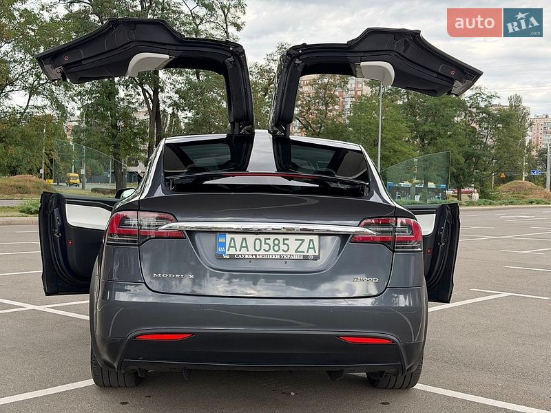 Внедорожник / Кроссовер Tesla Model X 2017 в Киеве