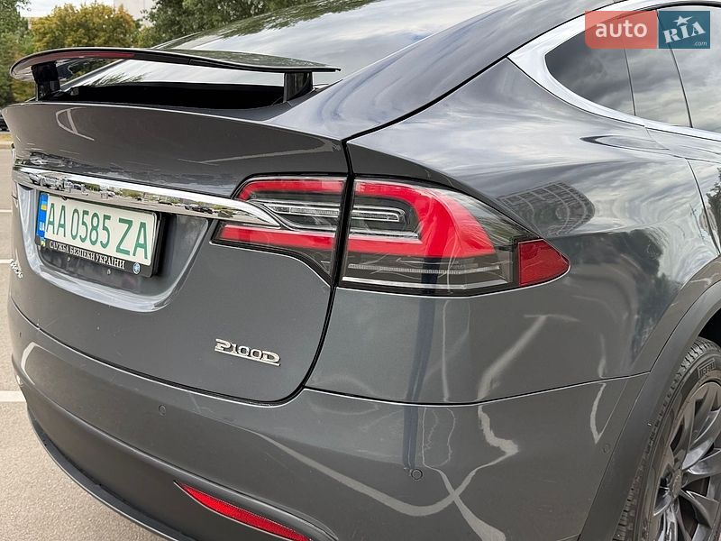 Внедорожник / Кроссовер Tesla Model X 2017 в Киеве