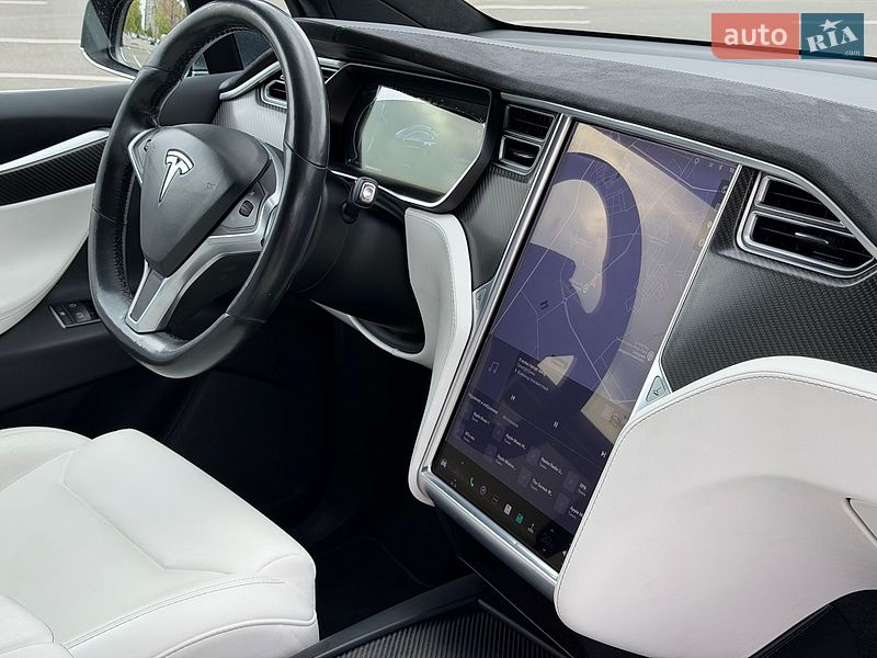 Внедорожник / Кроссовер Tesla Model X 2017 в Киеве