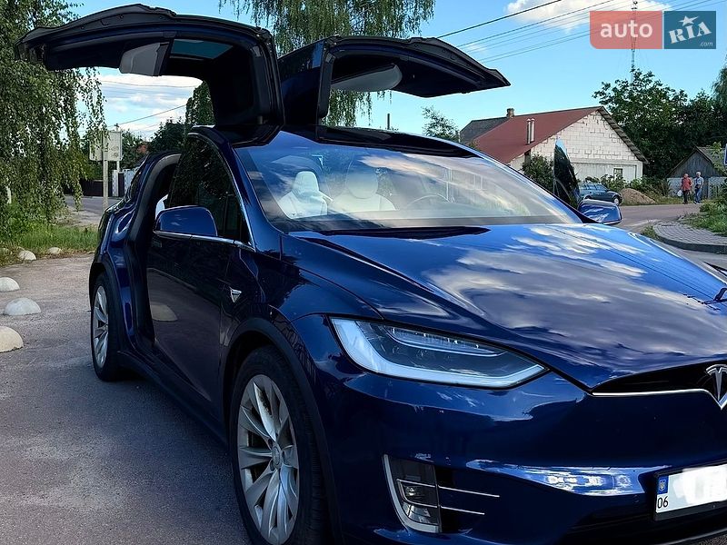 Внедорожник / Кроссовер Tesla Model X 2016 в Житомире