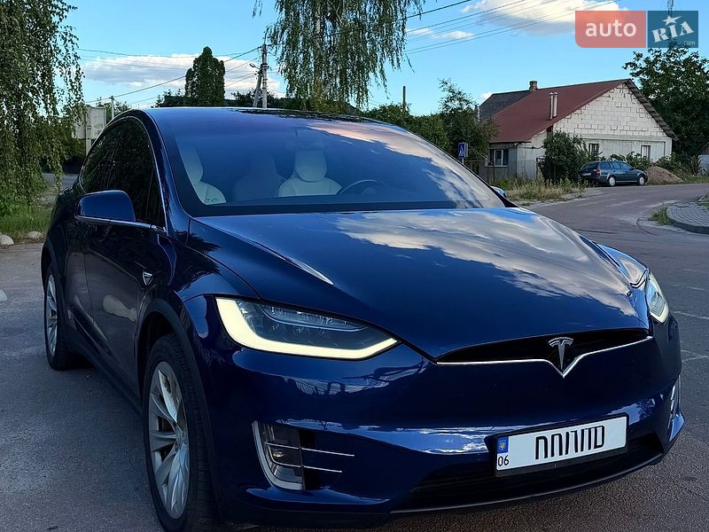 Внедорожник / Кроссовер Tesla Model X 2016 в Житомире