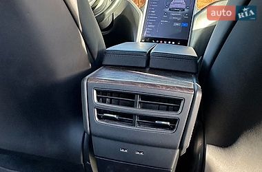 Внедорожник / Кроссовер Tesla Model X 2018 в Киеве