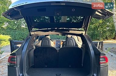 Внедорожник / Кроссовер Tesla Model X 2018 в Киеве