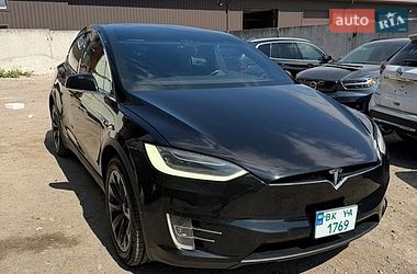 Внедорожник / Кроссовер Tesla Model X 2016 в Ровно