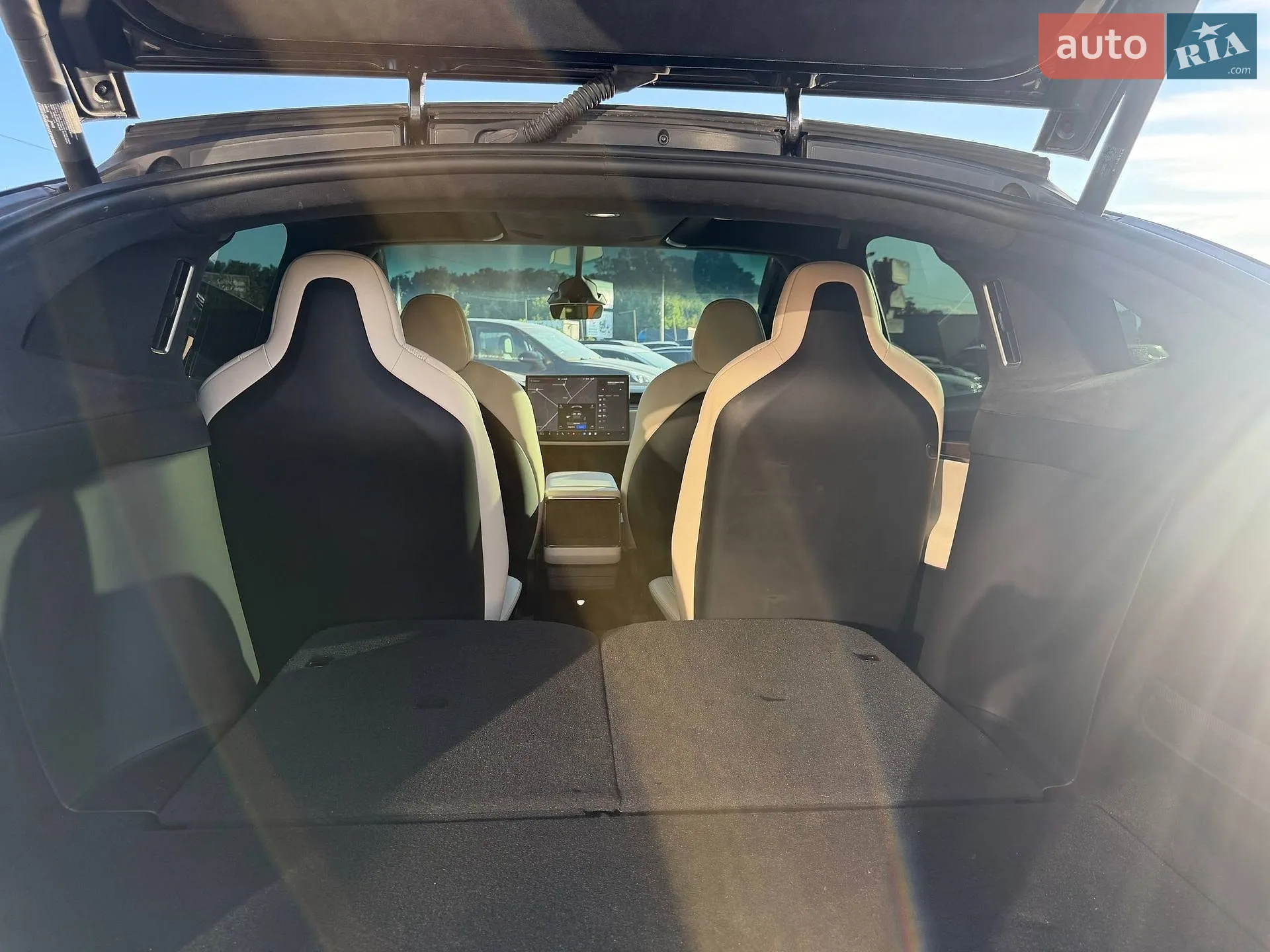2022 Tesla Model X - мініатюра 16