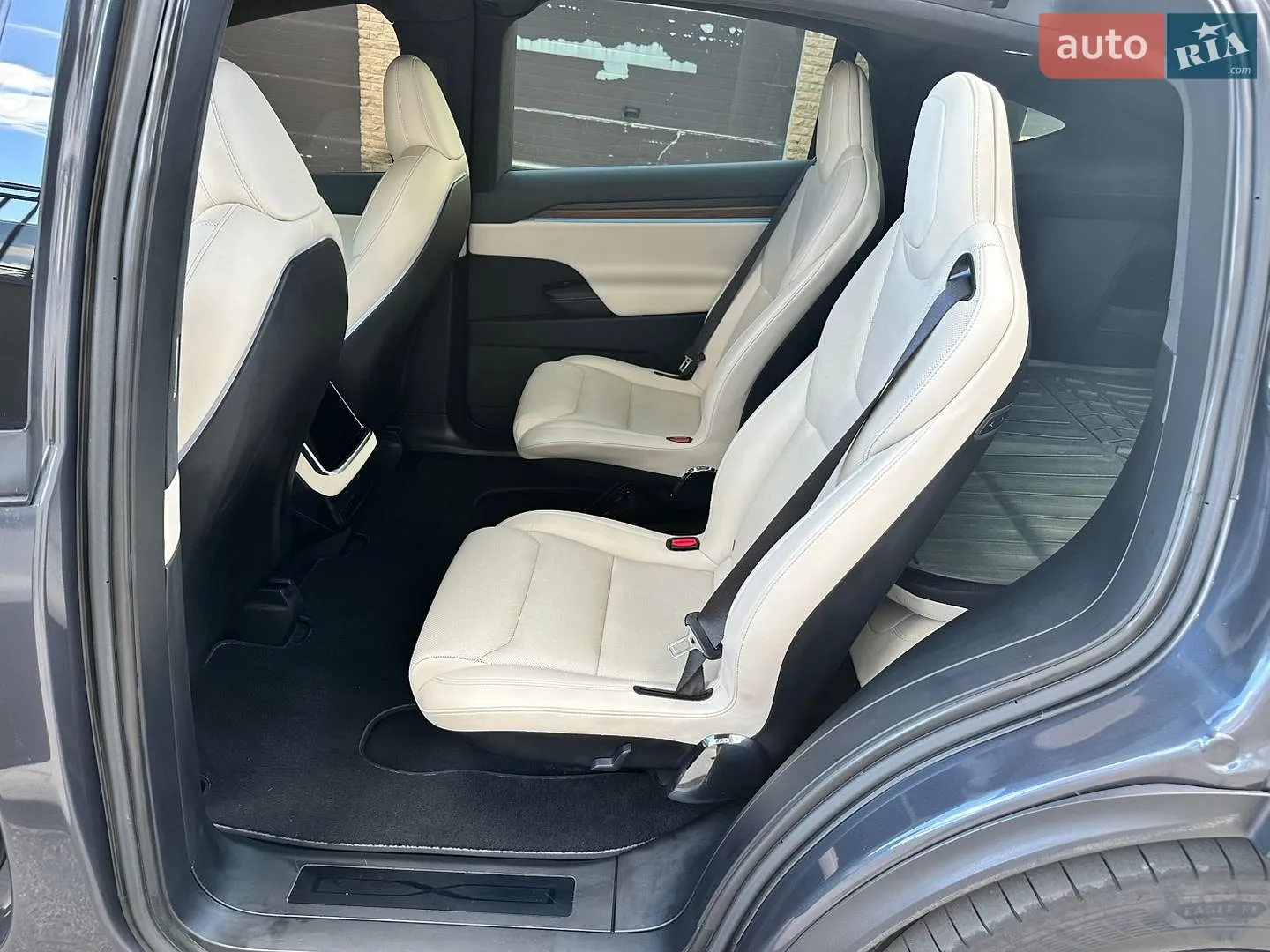 2022 Tesla Model X - мініатюра 8