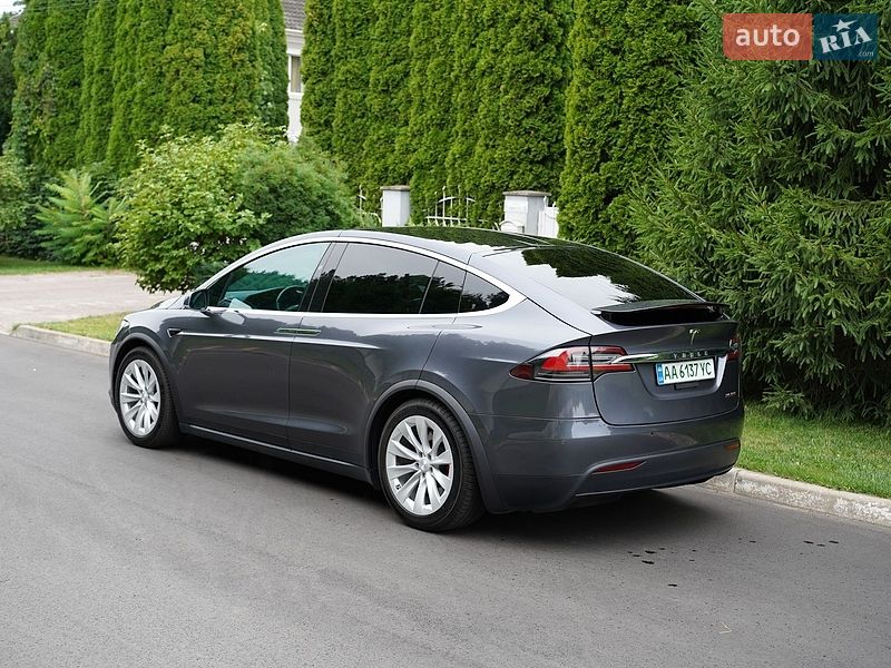Позашляховик / Кросовер Tesla Model X 2020 в Києві