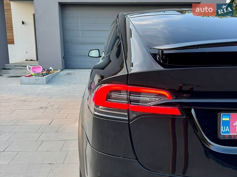 Позашляховик / Кросовер Tesla Model X 2020 в Львові фото 5 Позашляховик / Кросовер Tesla Model X 2020 в Львові